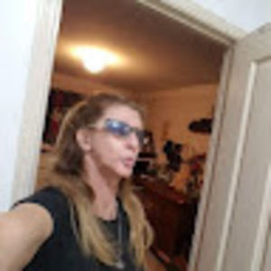 Meet your Posher, Stacey